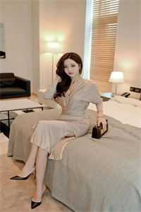 _【新书】《小妖精又苏又撩》傅砚颜初倾审判坠落全文全章节免费阅读